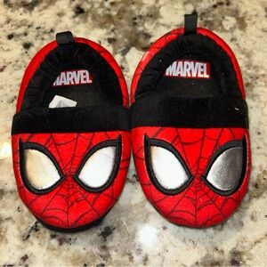 Marvel spider man slip ons 7/8